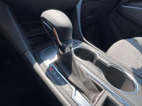 Used 2024 Chevrolet Equinox LT FWD image 32