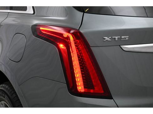 Certified 2023 Cadillac XT5 Premium Luxury image 23