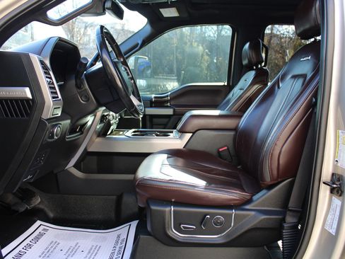 Used 2017 Ford F250 Platinum w/ Platinum Ultimate Package image 16