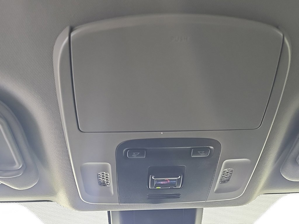 Used 2023 Toyota Camry SE FWD image 19