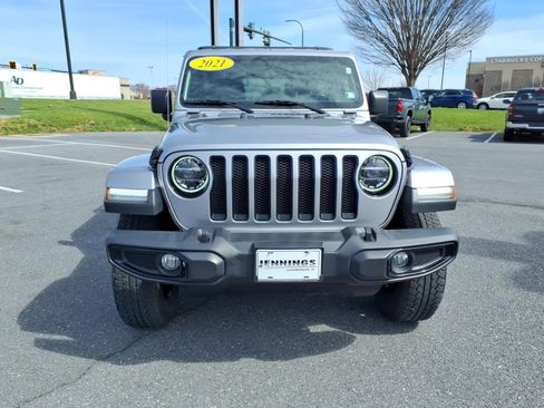 Used 2021 Jeep Wrangler Unlimited Sahara image 2