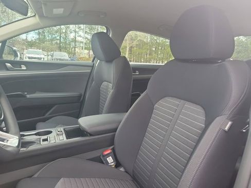 New 2026 Kia K5 LXS image 12