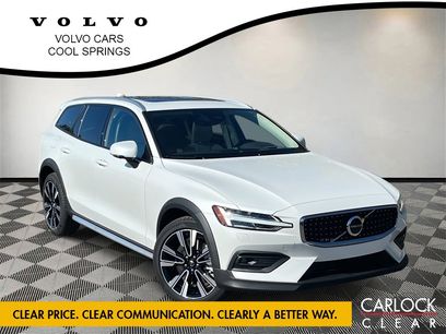 New 2026 Volvo V60 B5 Cross Country Ultra w/ Climate Package