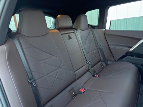 Used 2022 BMW iX xDrive50 w/ Sport Package image 43