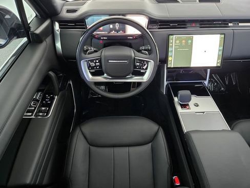 New 2026 Land Rover Range Rover Long Wheelbase SE AWD/4WD image 12
