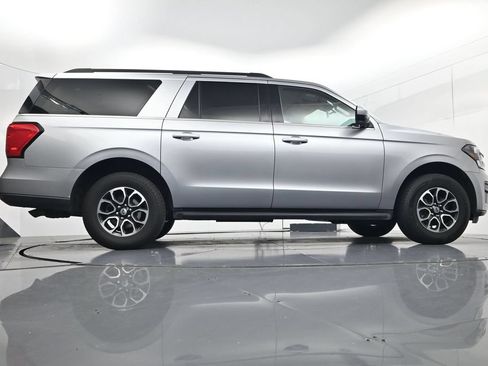 Used 2024 Ford Expedition Max XLT AWD/4WD image 45