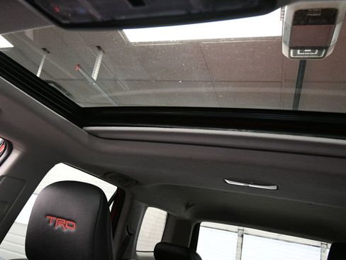 Used 2023 Toyota 4Runner TRD Off-Road Premium w/ Moonroof Package AWD/4WD image 21