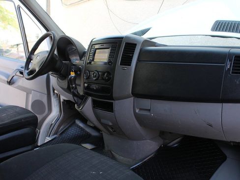 Used 2014 Mercedes-Benz Sprinter 3500 image 36