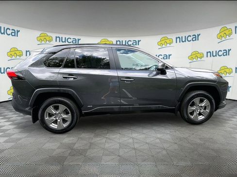 Used 2024 Toyota RAV4 XLE w/ Convenience Package AWD/4WD image 9