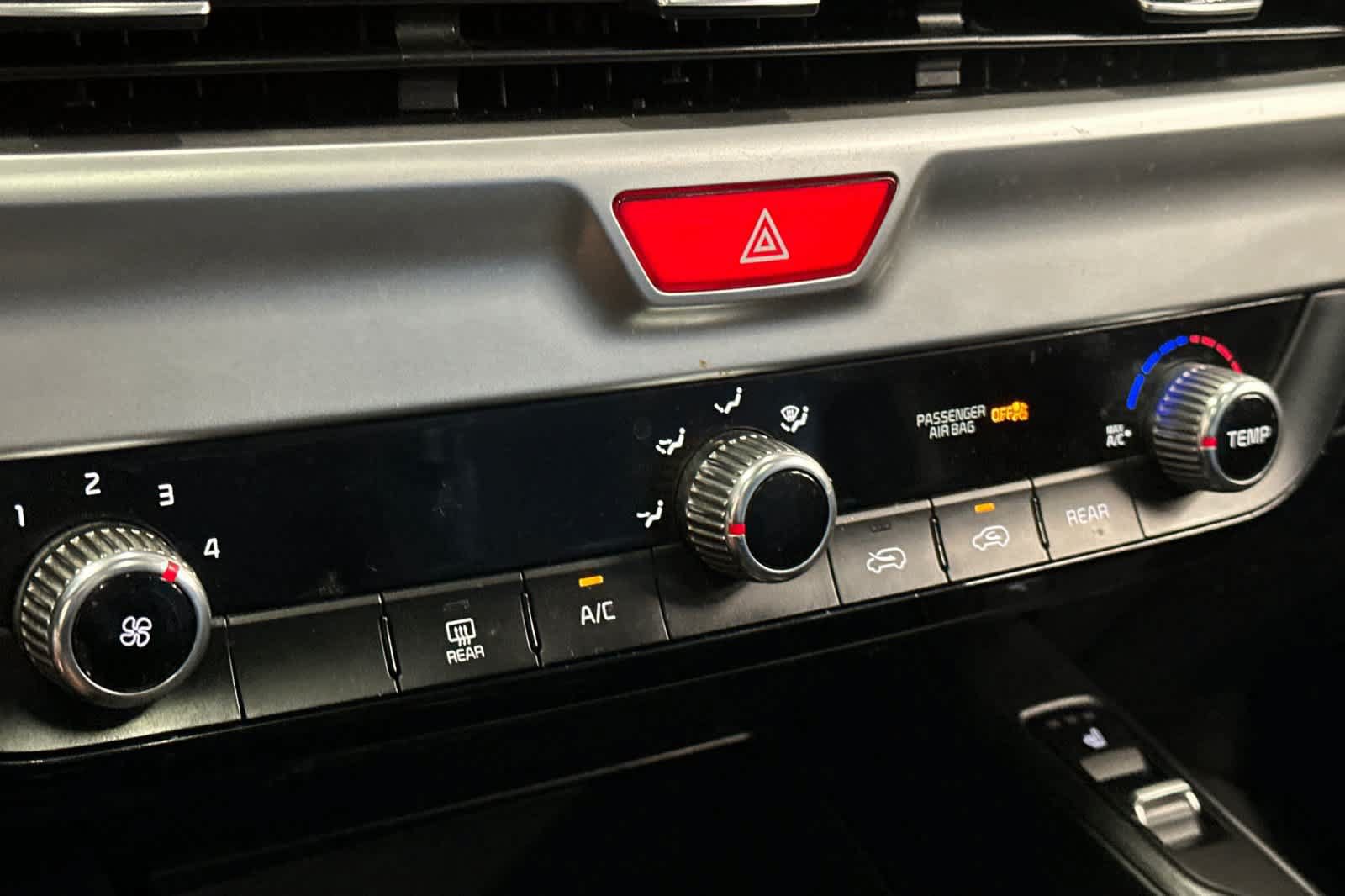 Used 2020 Kia Telluride S w/ S 8 Passenger Seating Package FWD image 22