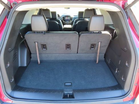 Certified 2019 Chevrolet Traverse LT w/ LT Premium Package AWD/4WD image 18