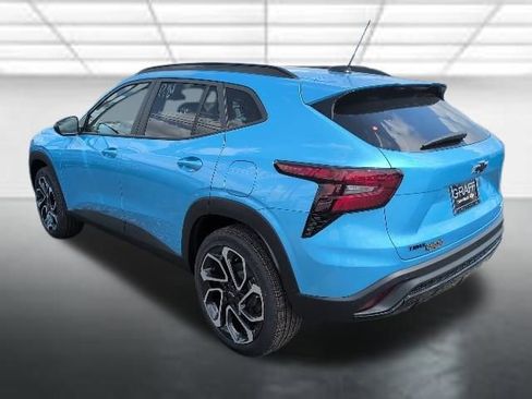 New 2026 Chevrolet Trax RS w/ Driver Confidence Package FWD image 2