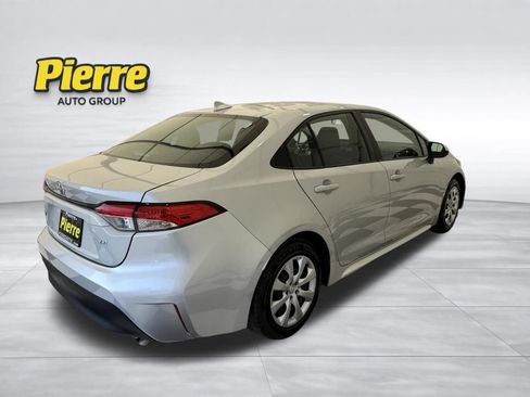Used 2024 Toyota Corolla LE FWD image 5