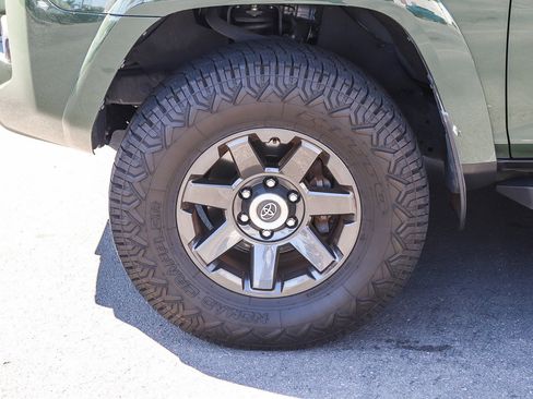 Used 2021 Toyota 4Runner Trail Special Edition image 14