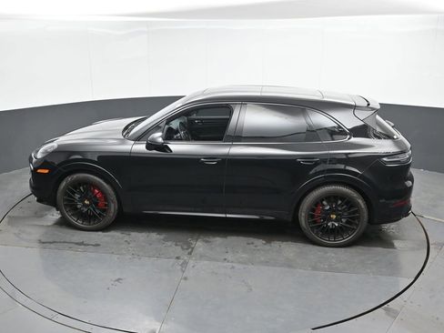 Used 2023 Porsche Cayenne GTS AWD/4WD image 42