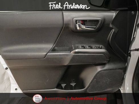 Used 2021 Toyota Tacoma TRD Off-Road AWD/4WD image 10