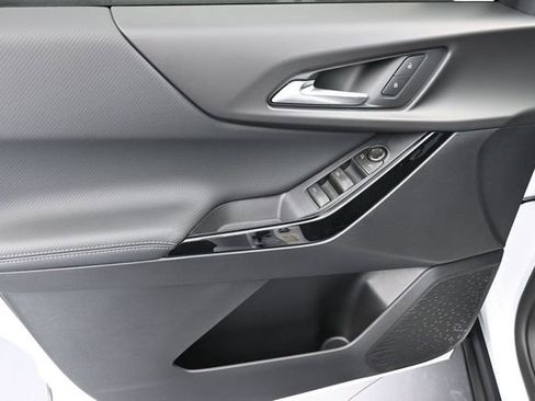 New 2026 Chevrolet Equinox LT FWD image 25
