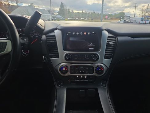 Used 2016 GMC Yukon SLT w/ Open Road Package image 17