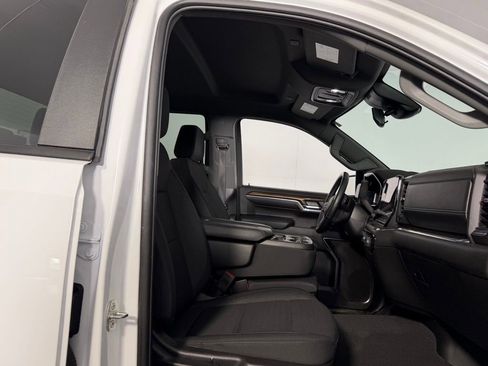 Used 2024 Chevrolet Silverado 1500 LT image 26