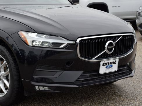 Used 2021 Volvo XC60 T5 Momentum w/ Premium Package FWD image 26