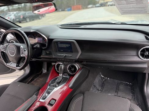 Used 2019 Chevrolet Camaro LT RWD image 19