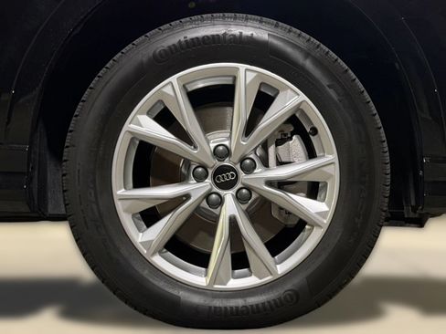 Certified 2025 Audi Q3 2.0T Premium w/ Convenience Package AWD/4WD image 12