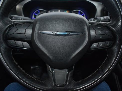 Used 2021 Chrysler Pacifica Limited w/ S Appearance Package image 19