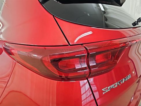 Used 2021 Kia Sportage LX image 39