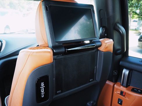 New 2026 Chrysler Pacifica Pinnacle image 21