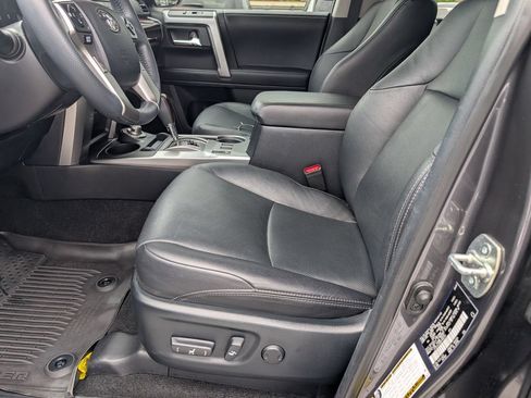 Used 2022 Toyota 4Runner Limited AWD/4WD image 12