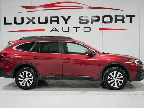 Used 2022 Subaru Outback Premium image 7