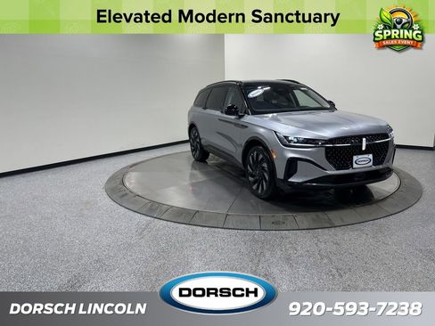 New 2026 Lincoln Nautilus Reserve w/ Jet Appearance Package image 3