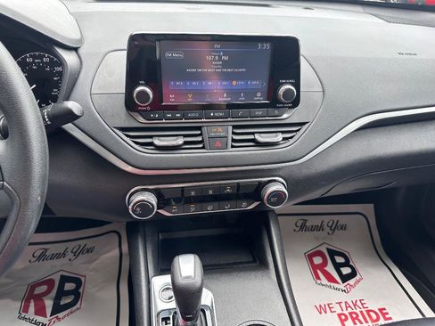 Used 2023 Nissan Altima 2.5 S FWD image 12