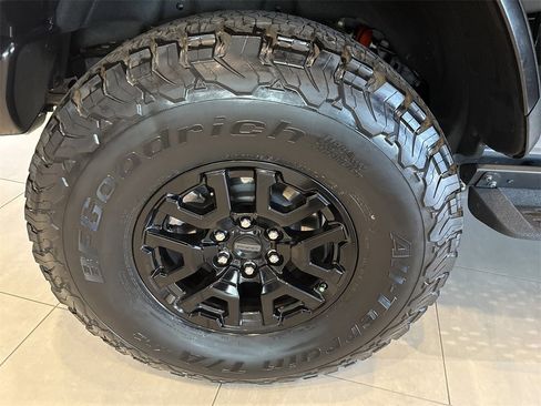 Used 2023 Ford Bronco Raptor w/ Interior Carbon Fiber Pack 6 image 19