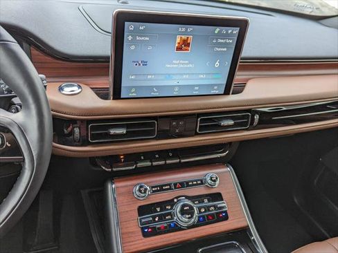 Certified 2023 Lincoln Aviator Reserve w/ Equipment Group 201A AWD/4WD image 19