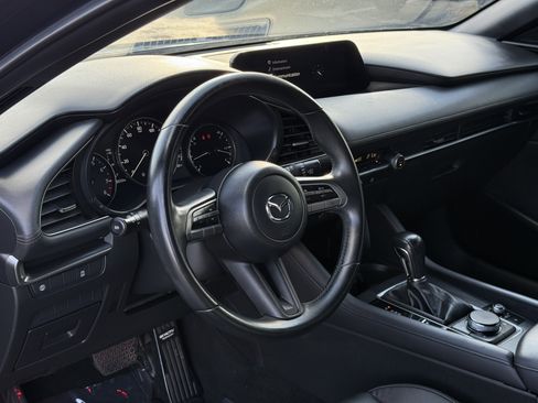 Used 2020 MAZDA MAZDA3 Hatchback image 13