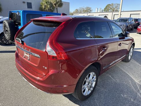 Used 2016 Volvo XC60 T5 Premier w/ Proximity Package image 2