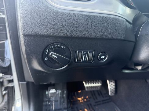 Used 2023 Dodge Charger R/T w/ Blacktop Package image 25