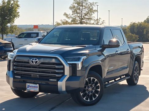 Used 2024 Toyota Tundra Limited image 2
