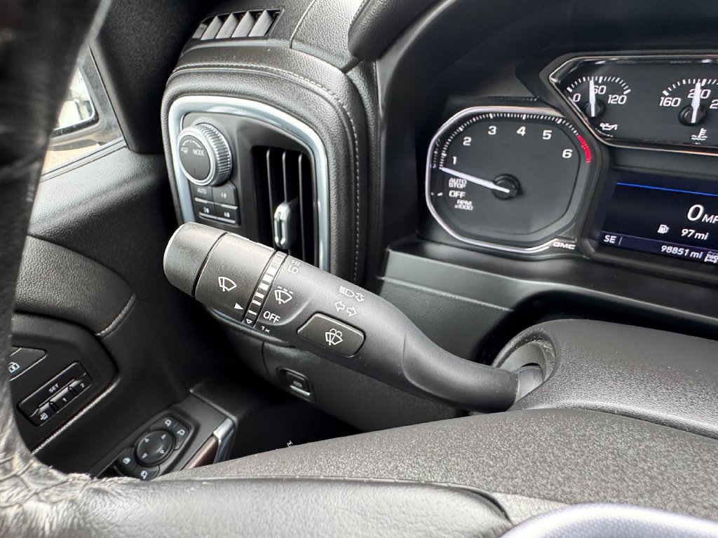 Used 2021 GMC Sierra 1500 SLT w/ SLT Premium Package AWD/4WD image 14