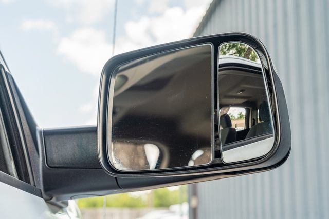 Used 2018 RAM 2500 Tradesman w/ Chrome Appearance Group AWD/4WD image 16