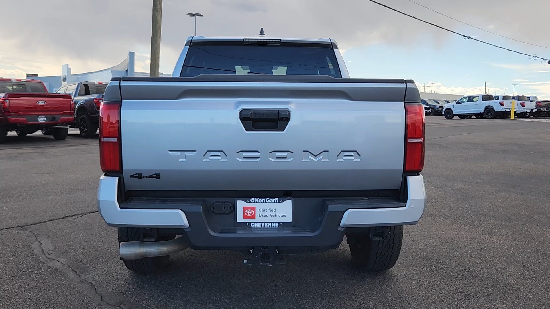 Used 2024 Toyota Tacoma TRD Off-Road AWD/4WD image 19