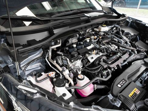 Used 2024 Toyota Corolla Cross AWD Hybrid image 32