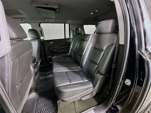 Used 2016 Chevrolet Suburban LT image 29