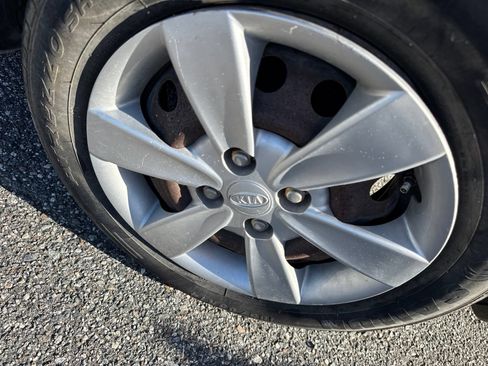 Used 2011 Kia Rio LX FWD image 11
