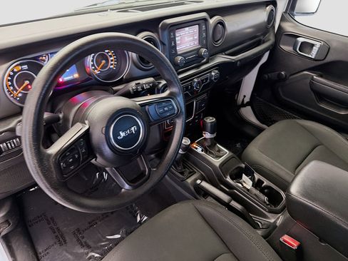 Used 2021 Jeep Wrangler Unlimited Sport AWD/4WD image 7
