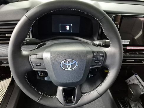 New 2026 Toyota Camry SE AWD/4WD image 11