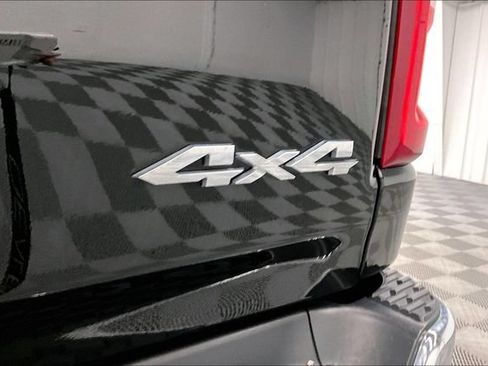 Used 2025 RAM 1500 Big Horn AWD/4WD image 9