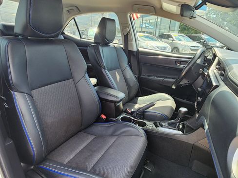 Used 2019 Toyota Corolla SE FWD image 10