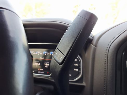 Used 2021 GMC Sierra 3500 Denali w/ Denali Ultimate Package image 30